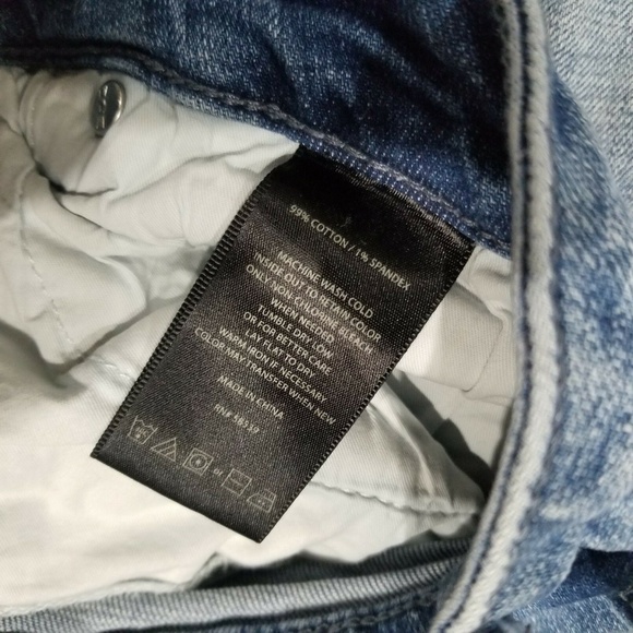 Kut from the Kloth Women's Light Blue Wash Distressed Boyfriend Jeans Size 14 - Picture 9 of 9